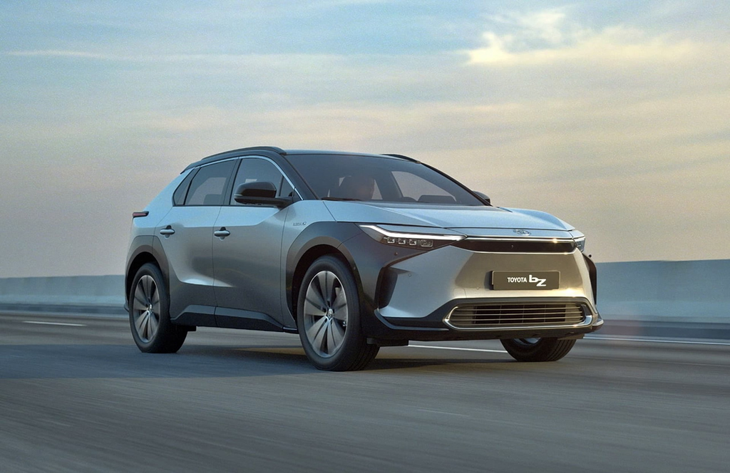 2 nuevos EV pasan por registros Fasecolda, Toyota BZ4X y Mini Aceman JCW - Cover Image